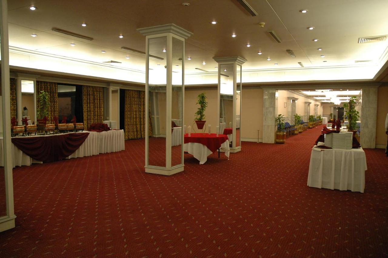 קראצ'י Regent Plaza Hotel & Convention Center מראה חיצוני תמונה