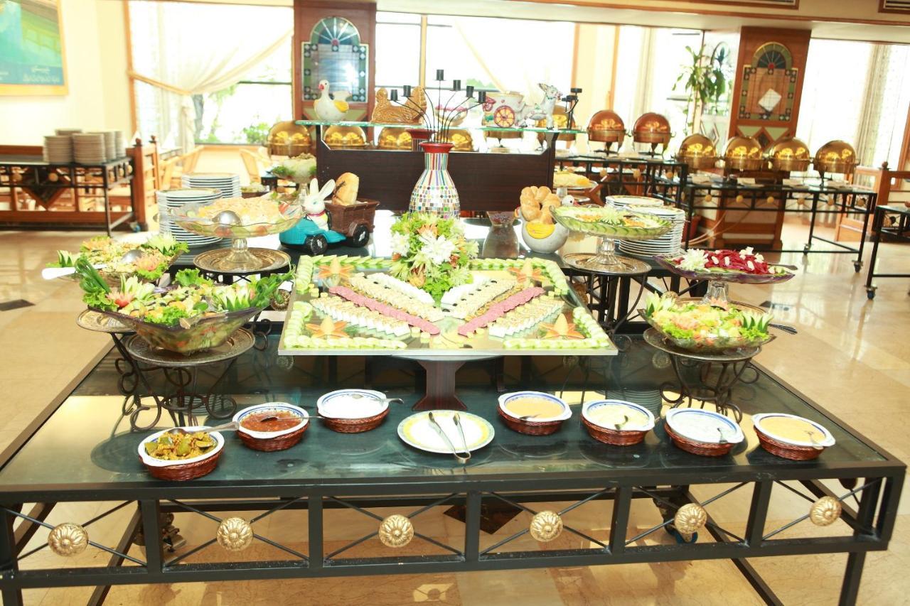 קראצ'י Regent Plaza Hotel & Convention Center מראה חיצוני תמונה