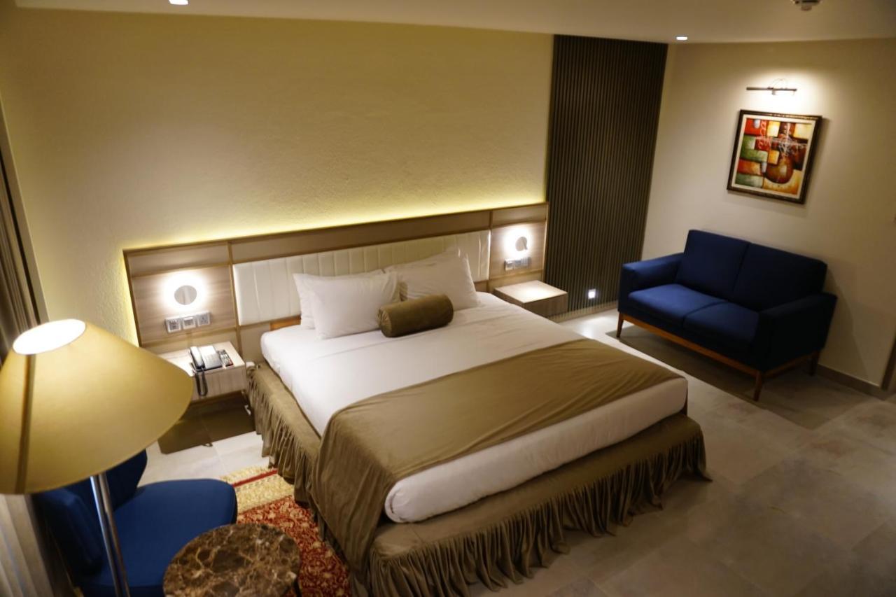 קראצ'י Regent Plaza Hotel & Convention Center מראה חיצוני תמונה