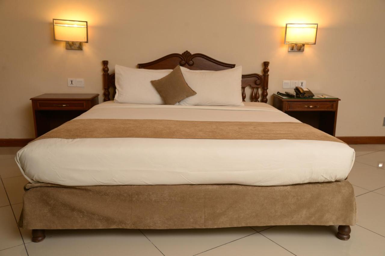 קראצ'י Regent Plaza Hotel & Convention Center מראה חיצוני תמונה