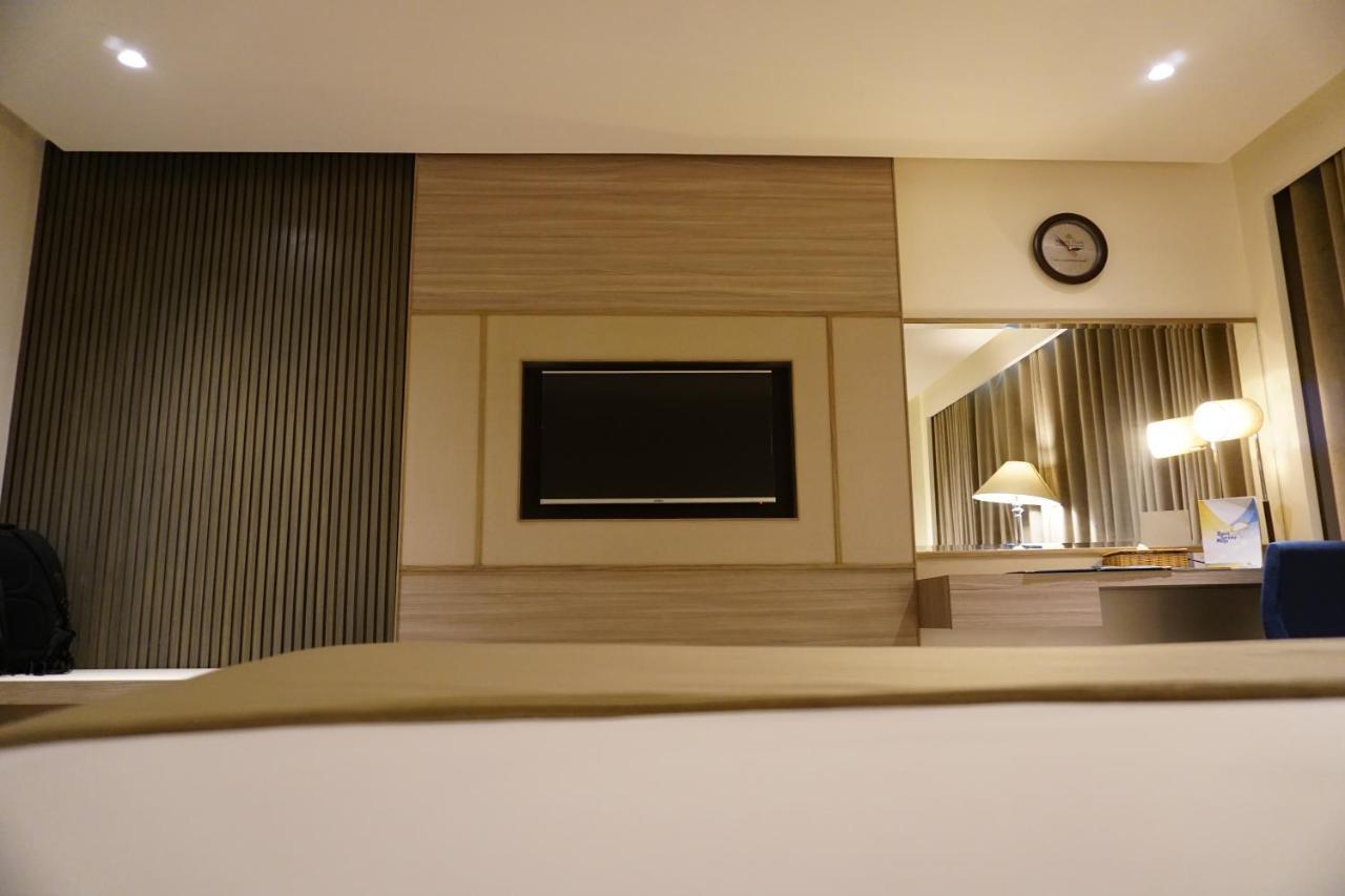קראצ'י Regent Plaza Hotel & Convention Center מראה חיצוני תמונה