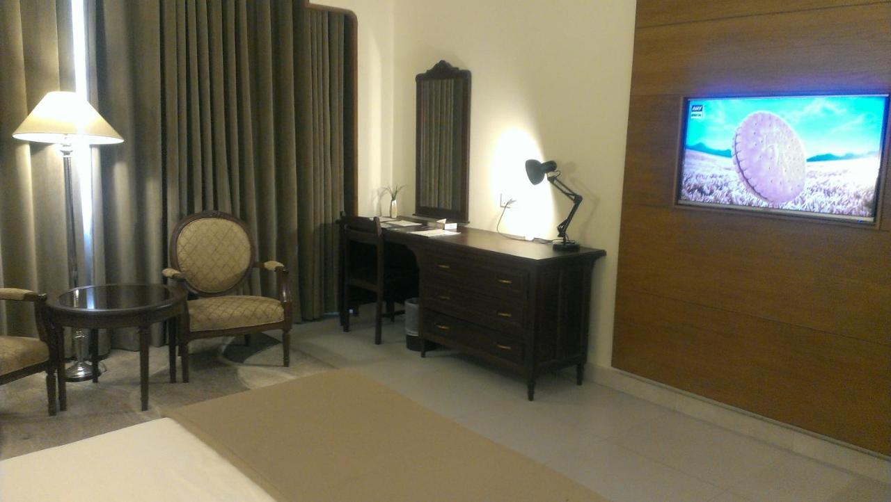 קראצ'י Regent Plaza Hotel & Convention Center מראה חיצוני תמונה